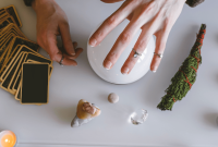 Weekly Tarot Forecast for Your Zodiac Sign — Aug 22–28, 2022