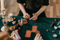 Weekly Tarot Forecast by Zodiac: May 30 – June 5, 2022