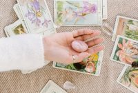 4 Tarot Practices for Beginners to Improve Your Readings