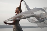 Understanding Zodiac Air Signs: Traits, Compatibility & Tips