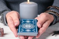 4 Simple Ways to Connect with Your Tarot Deck