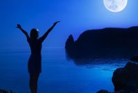 Glow with the Full Moon: Rituals for Radiant Energy