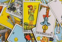 Major vs Minor Arcana in Tarot: Key Differences Explained