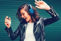 Follow Your Heart with Astrology: Find Lasting Happiness