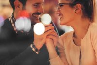 New Moon Romance: How This Lunar Phase Sparks New Relationships