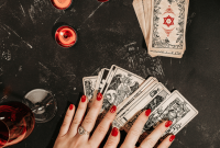 Weekly Tarot Forecast by Zodiac: October 10–16, 2022