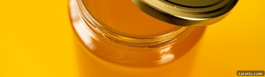 6 Libra New Moon Rituals to Boost Balance and Intentions 3 honey-in-mason-jar