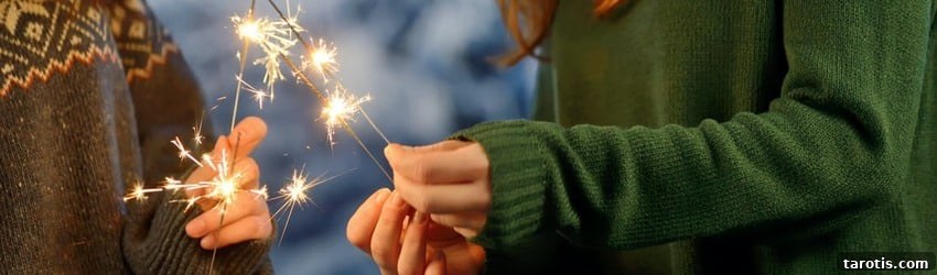 New Year’s Resolutions Based on Your Rising Sign 2 hands-holding-sparklers
